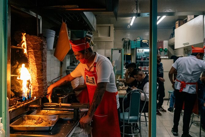 Mexico Private Food Tour With Locals Including 10 Tastings - Starting at Torre Latinoamericana: easy meeting, quick orientation
