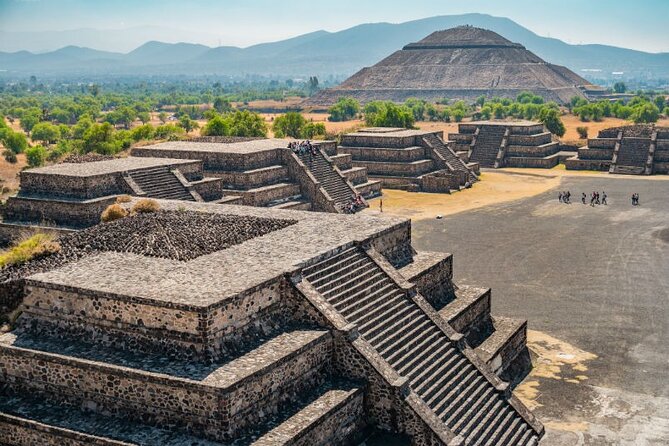 Mexico’s Ancient Wonders: Teotihuacan, Tula & Anthropology Museum - Museo Nacional de Antropología: Sun Stone and the Olmec figures