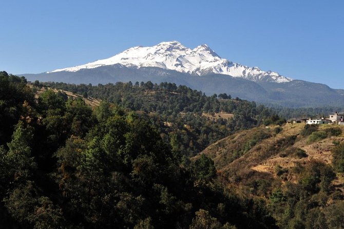 Mountaineering Iztaccihuatl (5220m) - Key highlights at a glance