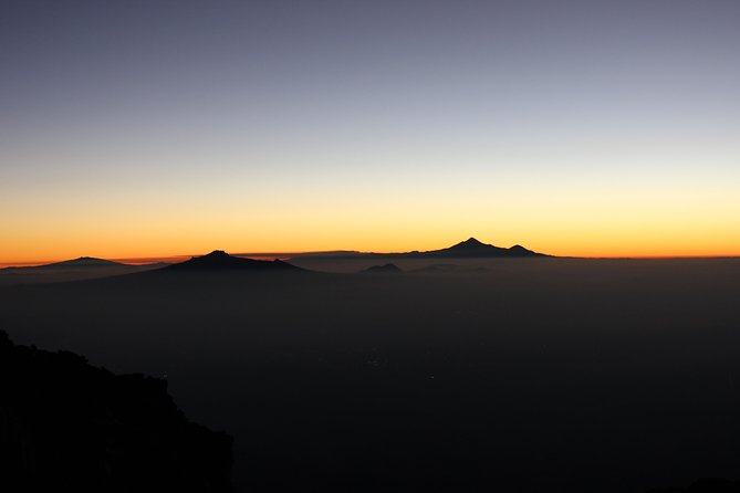 Mountaineering Iztaccihuatl (5220m) - Iztaccihuatl’s 5,220 m summit: why this climb feels iconic