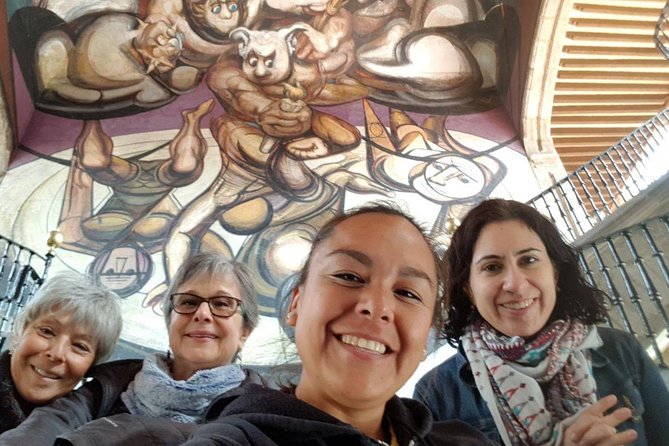 Muralist Art Semi Private Walking Tour in Mexico City Downtown - The guides: bilingual teaching that turns art into a conversation