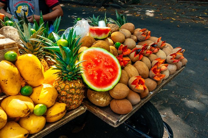 Off the Beaten Track in Mexico City: Private City Tour - Stop 1: Viveros de Coyoacán Park for a green reset