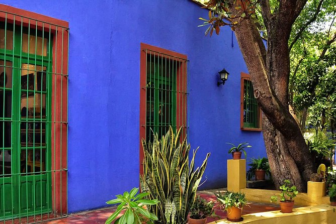 Private City Tour in Frida Kahlo, Coyoacan, and Xochimilco - Xochimilco’s floating gardens by private boat