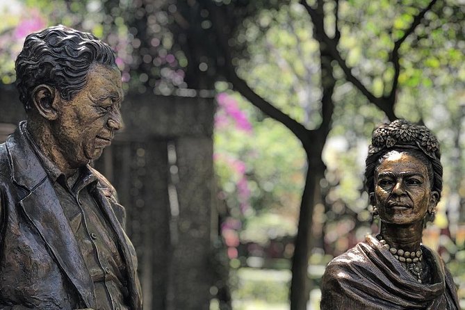 Private City Tour in Frida Kahlo, Coyoacan, and Xochimilco - Casa Azul (Museo Frida Kahlo): what one hour gives you