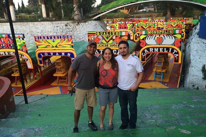 Private Combo 2 days: Teotihuacan+Basilica+Tlatelolco+Xochimilco+Frida+Coyoacan - A two-day hit list that feels organized