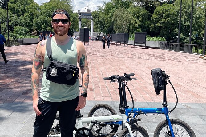 Private Ebike Tour in Chapultepec Forest in CDMX - Stop 3: Los Pinos and the cultural complex from presidential times