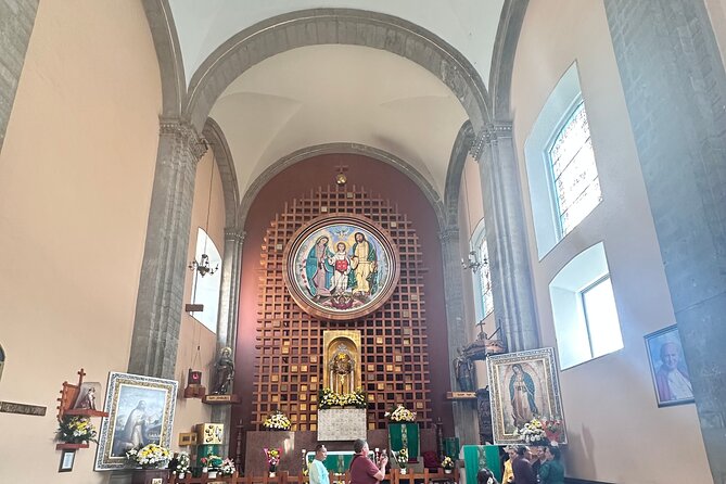 Private experience to the Basilica of Guadeloupe with transportation - Tepeyac hill: the miracle source, Christ the King garden, and a payoff in views