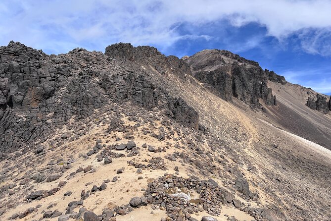 Private Hike next to volcano at 14800 ft. from Mexico city - Views you’re aiming for: active volcanoes, Toluca, and La Malinche