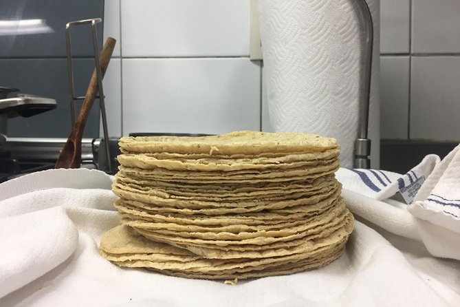 Private Mexican Cooking Class with Gastronomic Historian, Lucia - Your 3-hour plan: cooking, then eating like you mean it