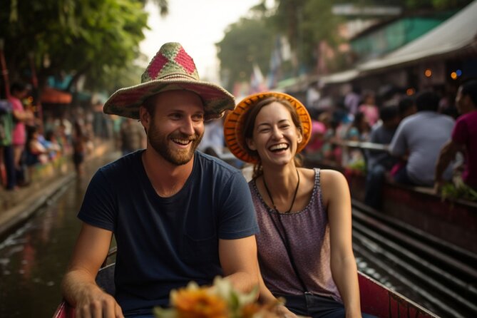 Private Mexico City Xochimilco Floating Gardens Tour - Xochimilco main plaza: markets and souvenirs without leaving the mood