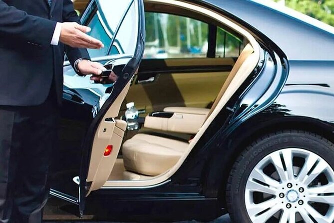 Private One way Transfer from Mexico Airport to Mexico City - When Arrival Is Delayed: Staying in Control