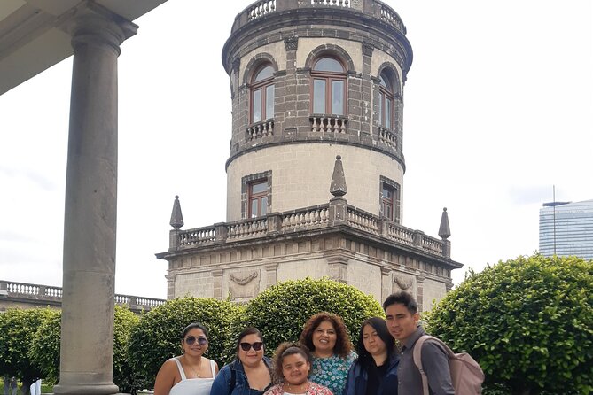 PRIVATE Tour Chapultepec Castle - Climbing through Chapultepec Park: where the city quiets down