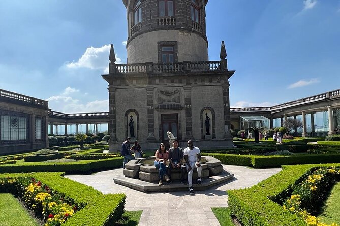 PRIVATE Tour Chapultepec Castle - Inside Chapultepec Castle: views, murals, and symbolism that actually make sense
