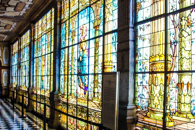 PRIVATE Tour Chapultepec Castle - The Boy Heroes monument: a quick history anchor before the castle