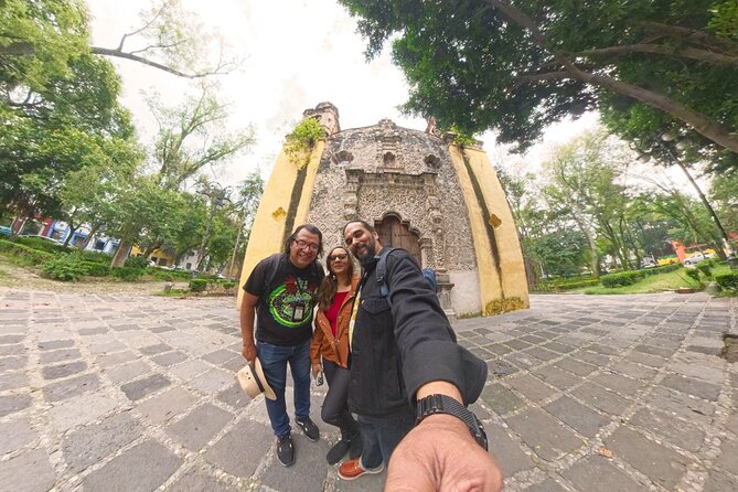 Private Tour Coyoacan & Frida Kahlo's Neighbourhood - Best Rated - Plaza Coyoacán and the Coyoacán Market: souvenirs and fruit in motion