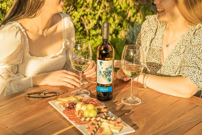 Private tour Freixenet Winery & Peña de Bernal - The wine and tapas tasting: how to get more from it