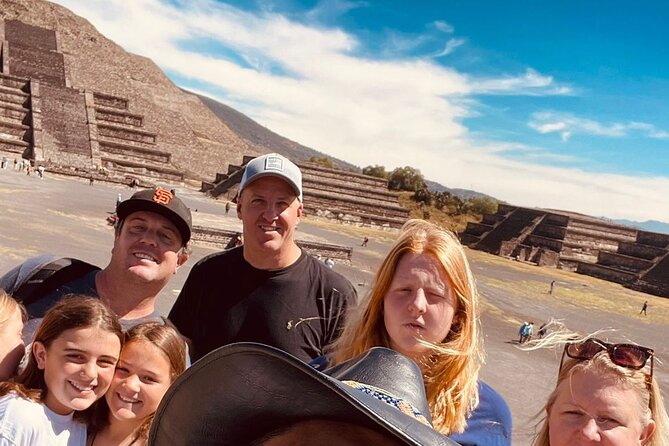 Private Tour, Great Experience, CDMX to Teotihuacan Pyramids - San Martín de las Pirámides: obsidian and maguey work with local artisans