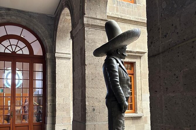 Private Tour in the Historic Center of CDMX and Chapultepec - Zócalo and Plaza de la Constitución: your orientation stop in the Historic Center