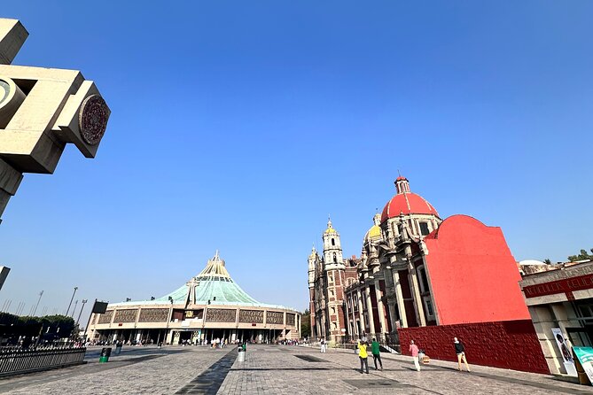 Private tour of the basilica of Guadalupe with Guadalupano museum - New Basilica: Seeing the 1531 Image and the Main Places of Prayer