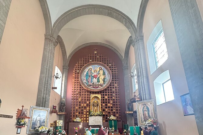 Private tour of the basilica of Guadalupe with Guadalupano museum - Cerrito Chapel and the Mexico City View