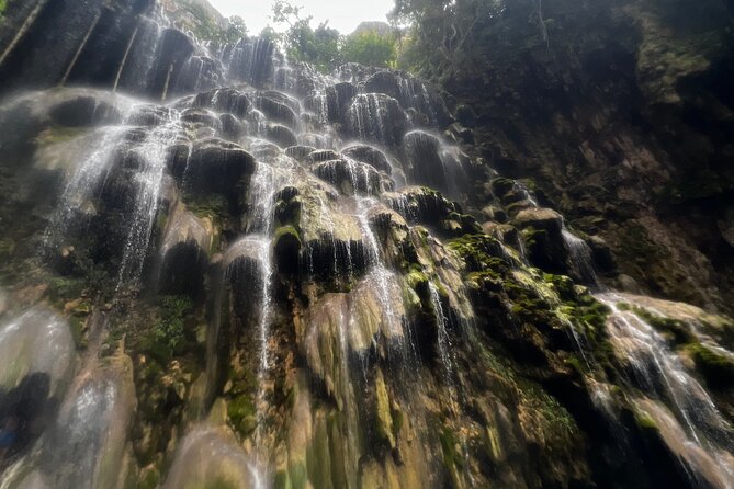 Private Tour of Tolantongo Grottoes with Transportation from CDMX - Stop 1: Pozas de Las Grutas Tolantongo and the suspension-bridge moment