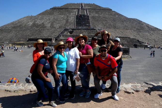 Private Tour: Pyramids of Teotihuacan, Tlatelolco & Basílic of Guadalupe - First stop: Teotihuacan’s Pyramid walk and what it feels like