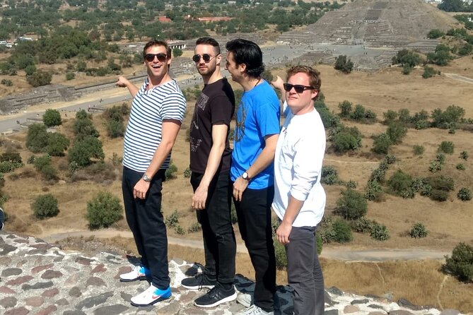 Private Tour: Teotihuacan and Basilica of Guadalupe - Stop 1: Tlatelolco ruins and the story behind the stones