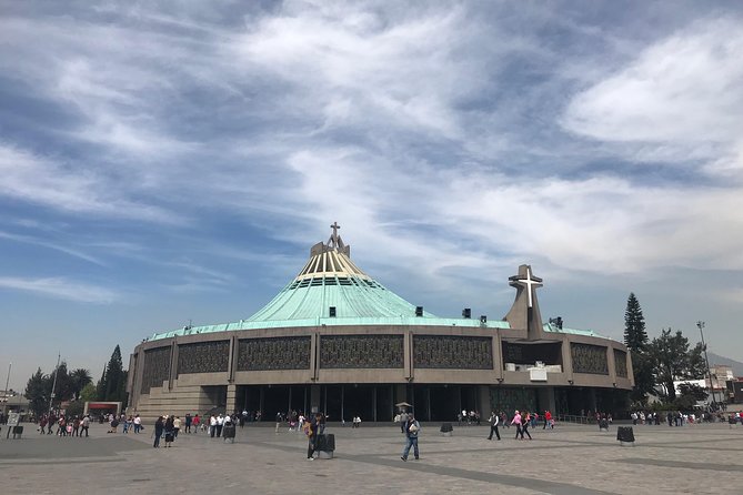 Private Tour Teotihuacan Pyramids & Basilica of Guadalupe - Admissions made easy: free stops plus included Teotihuacan entry