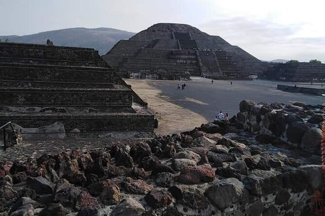 Private Tour Teotihuacan Tequila&quesadilla - Touring Teotihuacan: the Avenue of the Dead to the big pyramids