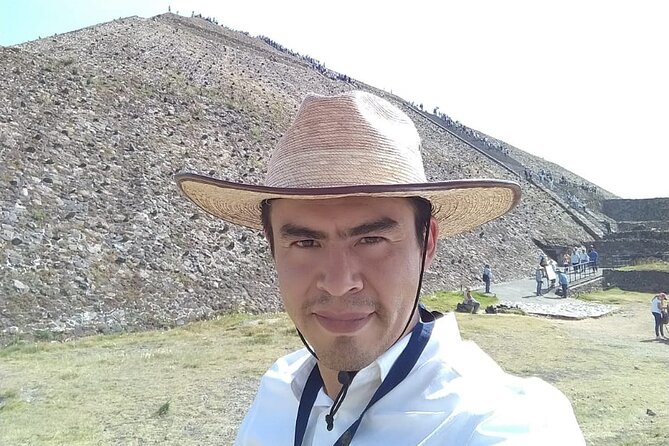 Private Tour Teotihuacan Tequila&quesadilla - How guides shape the day: Xchel and Betsa as examples