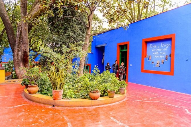 Private Tour to the Frida Kahlo Museum - Coyoacán streets: why the neighborhood piece matters (even after the museum)