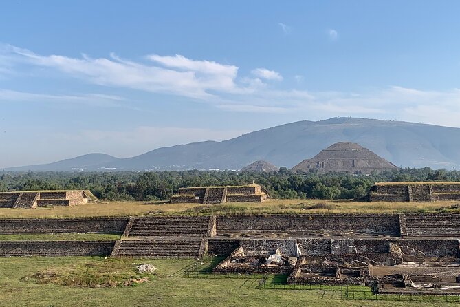Private Tour with Archaeologist and VR Experience at Teotihuacan - Calzada de los Muertos: The City’s Main Processional Way
