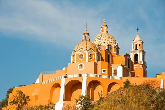 Puebla, Cholula & Tonantzintla Day Trip with Optional Lunch - Stop 1: Cholula’s pyramid base and the church town feel
