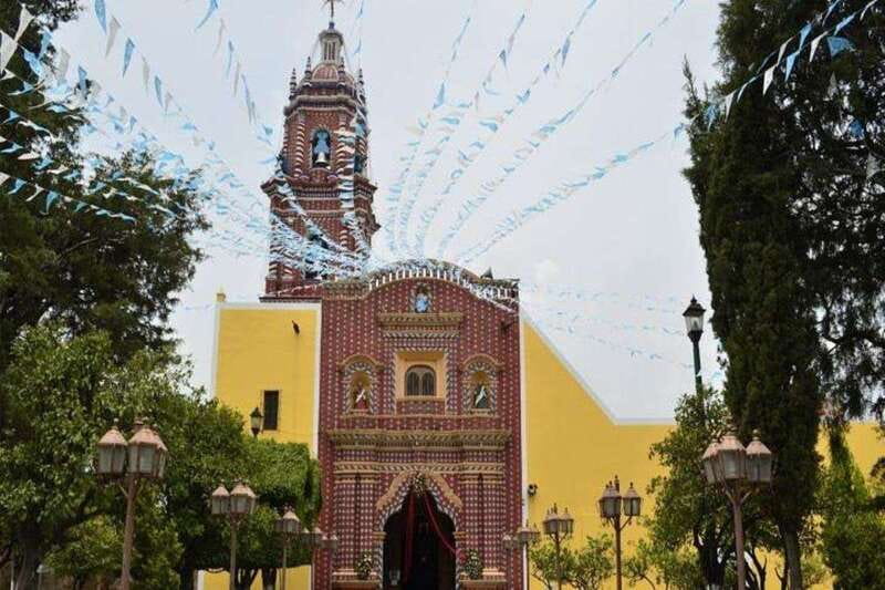 Puebla the Talavera city & Cholula the Greatest Pyramid - Popocatépetl views: why the road stop is more than a break