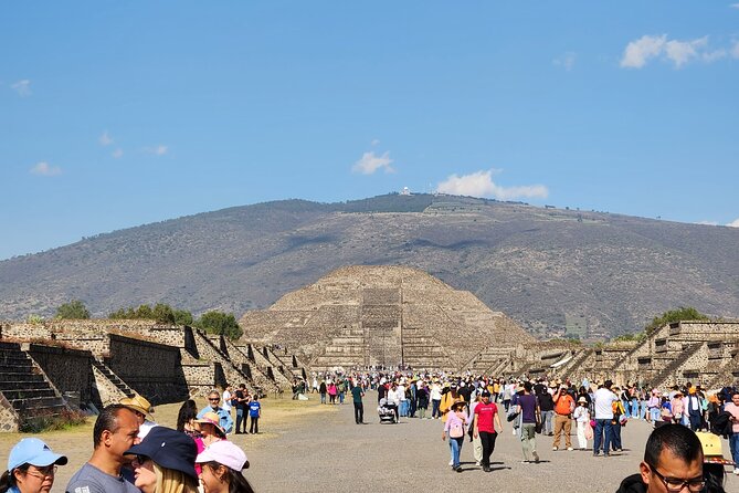 Pyramids and Basilica of Guadalupe Tour with Round Transport - Teotihuacán pyramids: great time, but plan for no site guide
