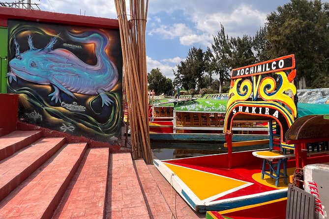 Riding Boats +Warm Mex Food+ Frida Kahlo's neighborhood (private) - Food value: tacos on the trajinera and ice cream in Coyoacán