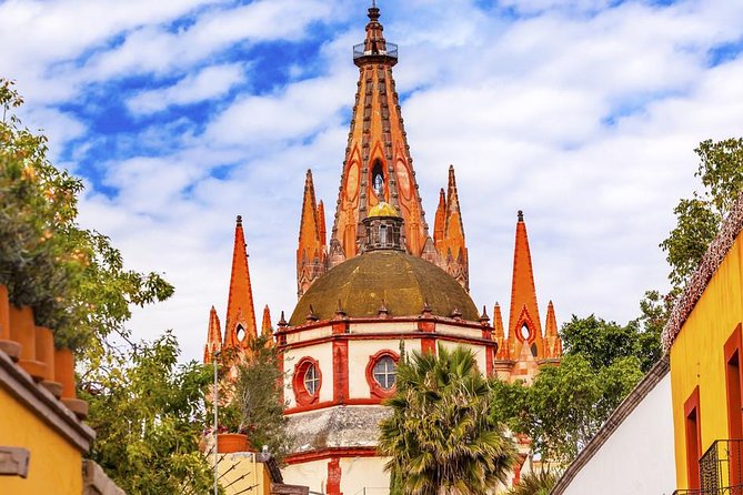 San Miguel de Allende in a day - Guide Quality Matters: English Support, Translation, and Timing