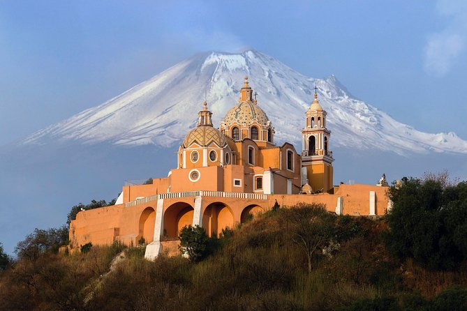 Small Group: Discover Puebla and Cholula from Mexico City - Puebla Zócalo: your walk-in orientation to cathedral domes, chapel details, and markets