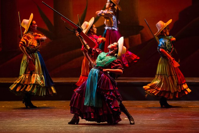 Small Group: Discover the Folkloric Ballet of Mexico - Inside the Folkloric Ballet: What You’ll See (and Why It Feels So Big)