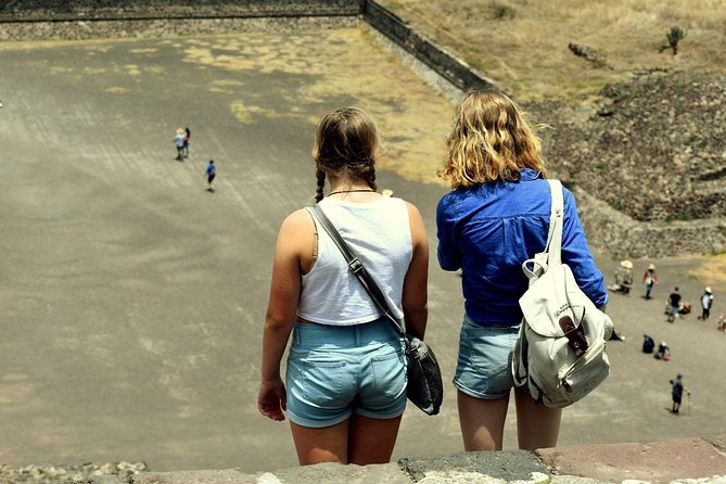 Small Group: Teotihuacan Pyramids and Shrine of Guadalupe with Lunch - Guided storytelling: how the day feels with a bilingual expert
