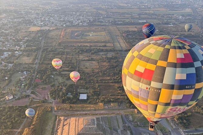 Sunrise Balloon Flight over Teotihuacan and Breakfast in Cueva - Key things to know before you go