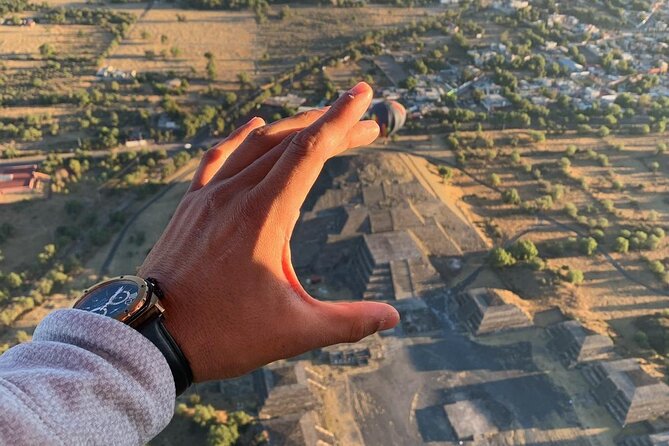 Sunrise HotAir Balloon Adventure Over Teotihuacan's Pyramids - Your 40–50 minute flight at first light