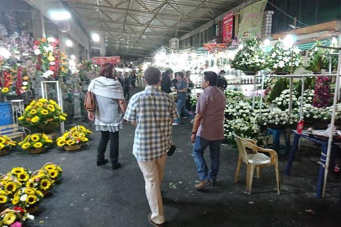 Taco Night Private Food Tour in Mexico City - Mercado de Jamaica: the flower market stop that adds real Mexico City texture