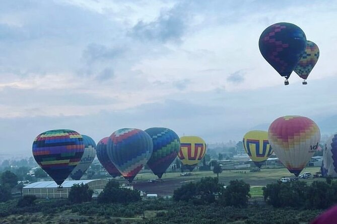 Teotihuacan balloon flight with cave breakfast and CDMX pickup - The hot air balloon flight: sunrise views, plus what to expect from “timing”
