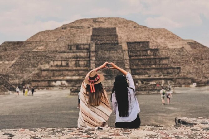 Teotihuacan balloon flight with cave breakfast + pyramids - Floating 30–50 Minutes Over Teotihuacan