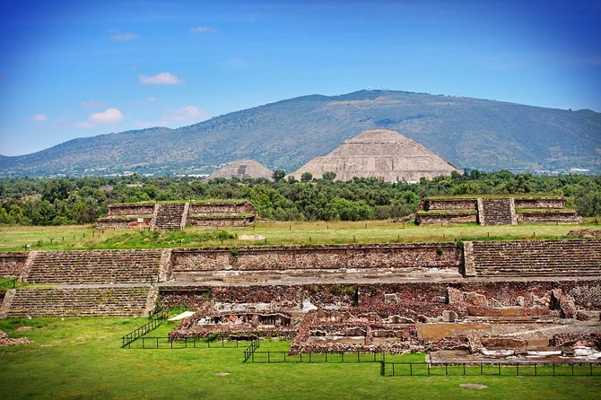 Teotihuacan & Basilica Guadalupe Tour with lunch - Stop 1: Plaza de las Tres Culturas in about 30 minutes