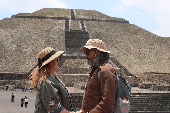Teotihuacan Express with pick-up in Mexico City - Tlalocan artisan stop: maguey, obsidian, and one souvenir chance