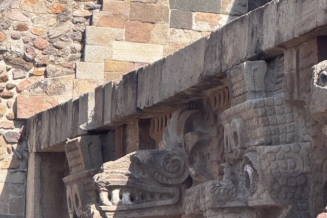 Teotihuacan : Full Tour Expert Guide and Hook-Free Transportation - A Smooth, Hook-Free Ride Out of Mexico City