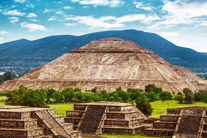 Teotihuacan & Guadalupe Shrine + Xochimilco, Coyoacán & Frida Kahlo Combo Tour - Price and what your $149 covers across two full days