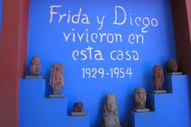 Teotihuacan & Guadalupe Shrine + Xochimilco, Coyoacán & Frida Kahlo Combo Tour - Day 1: Teotihuacan, Sun and Moon climbs, and the tequila tasting moment